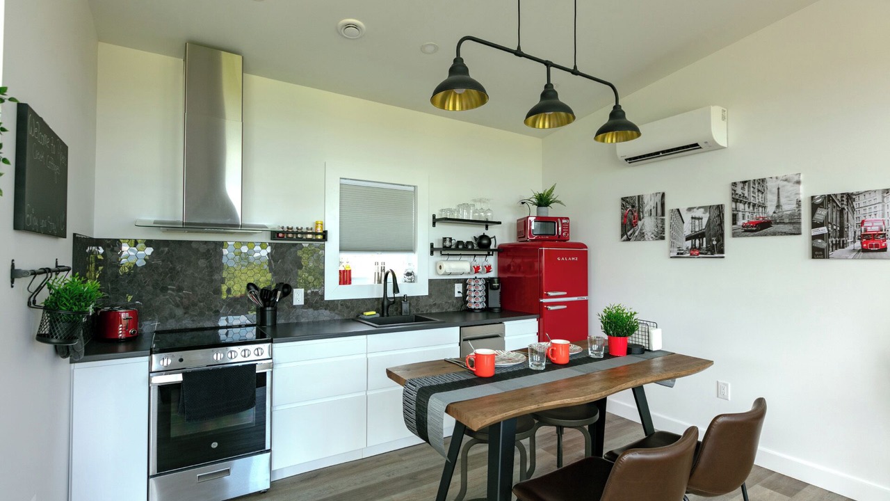Photo of Kitchen in West Bay