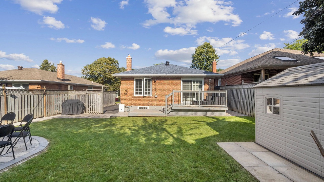 Photo of Outdoor in Golfdale Gardens