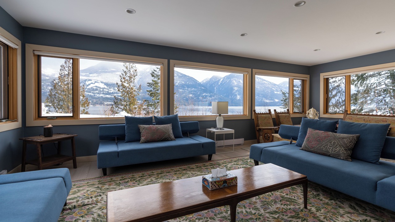 Photo of Livingroom in Kaslo