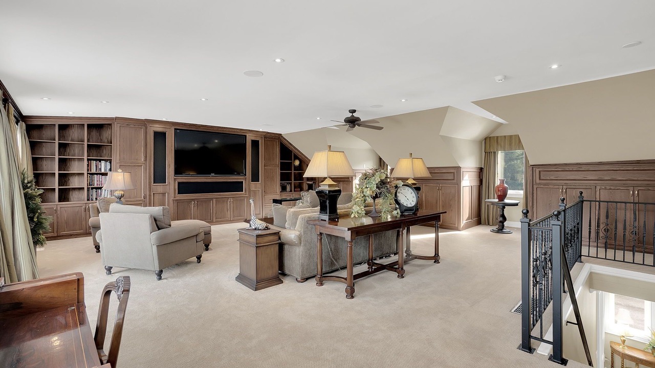 Photo of Livingroom in Caledon