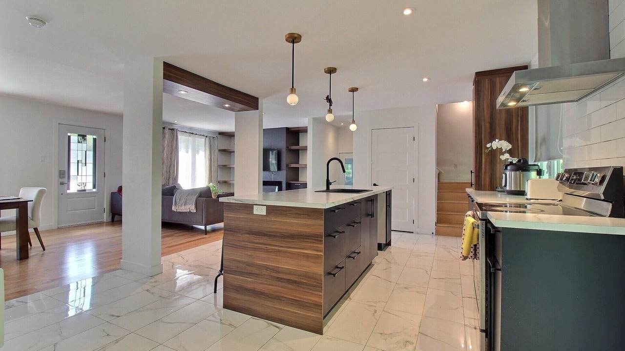 Photo of Kitchen in Saint-Augustin-de-Desmaures