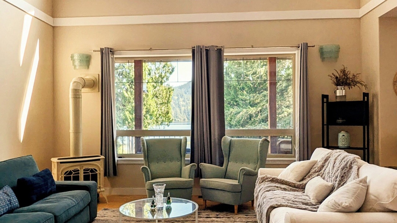 Photo of Livingroom in Otter Point