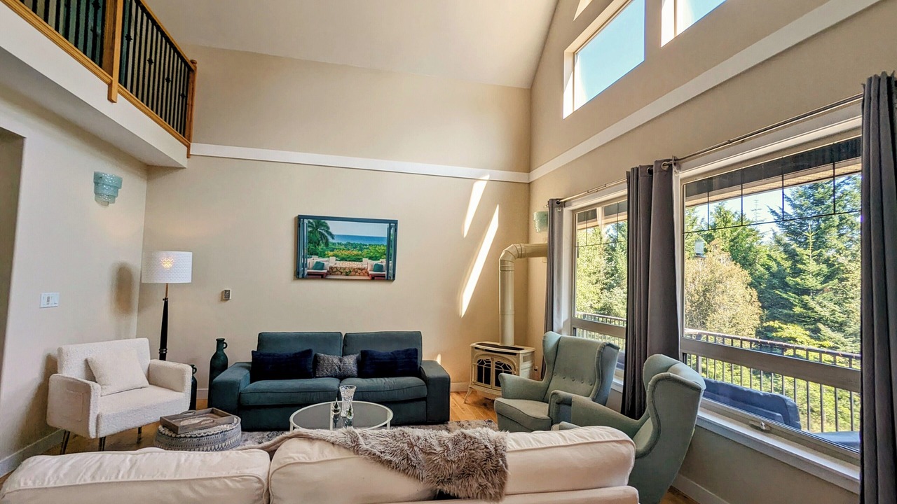 Photo of Livingroom in Otter Point