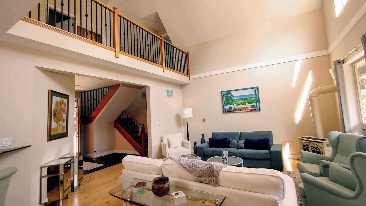 Photo of Livingroom in Otter Point