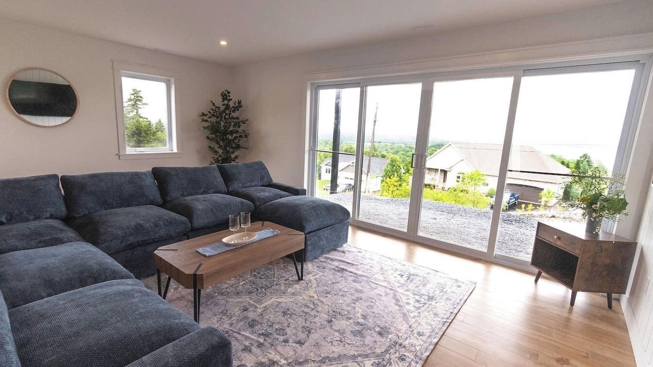 Photo of Livingroom in Grand Bay-Westfield