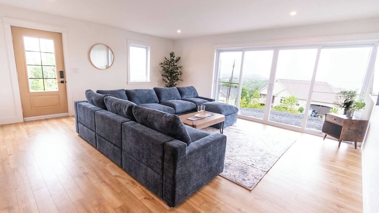 Photo of Livingroom in Grand Bay-Westfield