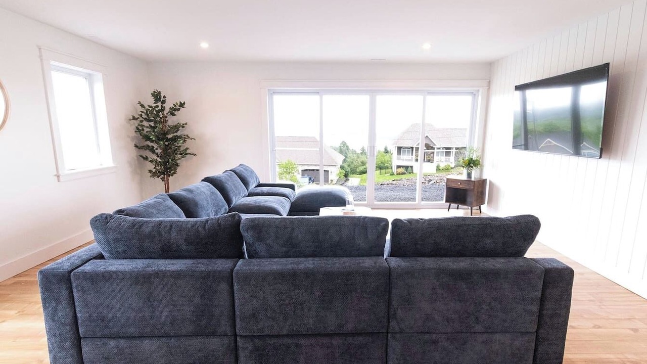 Photo of Livingroom in Grand Bay-Westfield