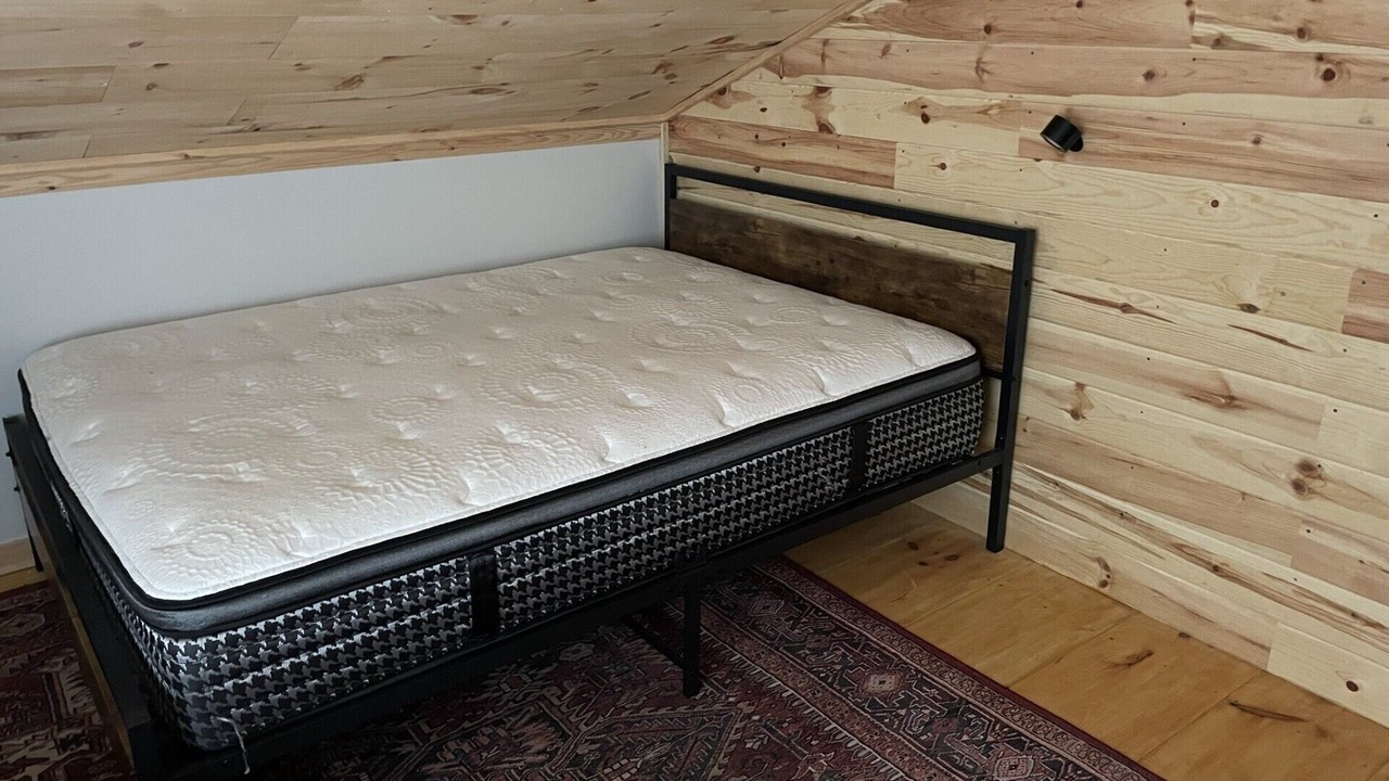 Photo of Bedroom in Thorne