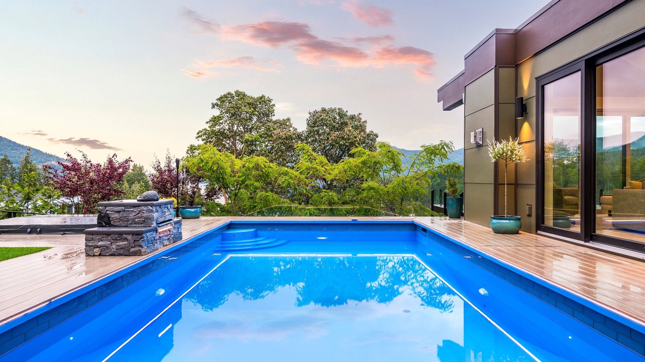 Photo of Outdoor in Maple Bay