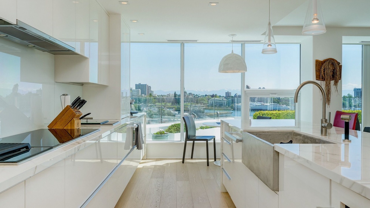 Photo of Kitchen in Inner Harbour