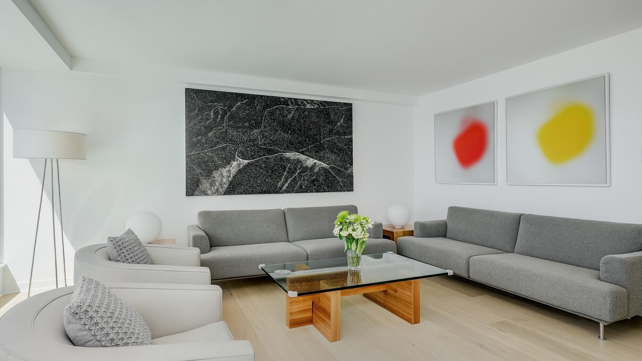 Photo of Livingroom in Inner Harbour