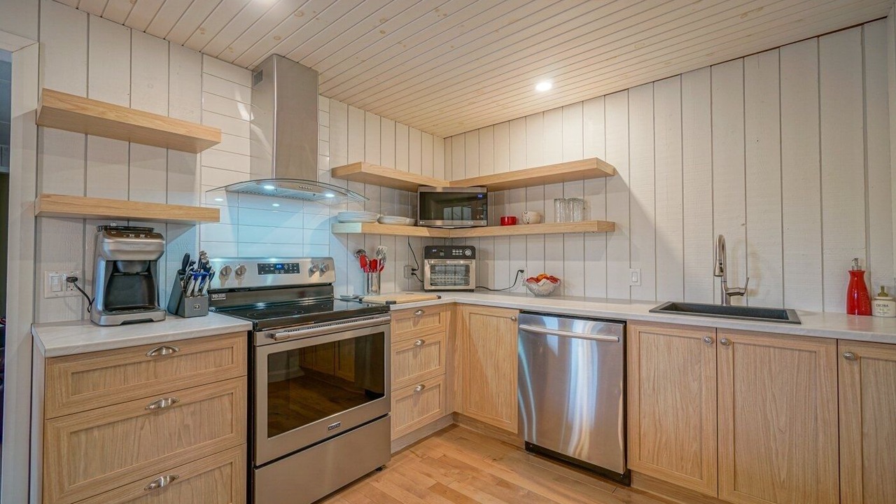 Photo of Kitchen in Ayers Cliff