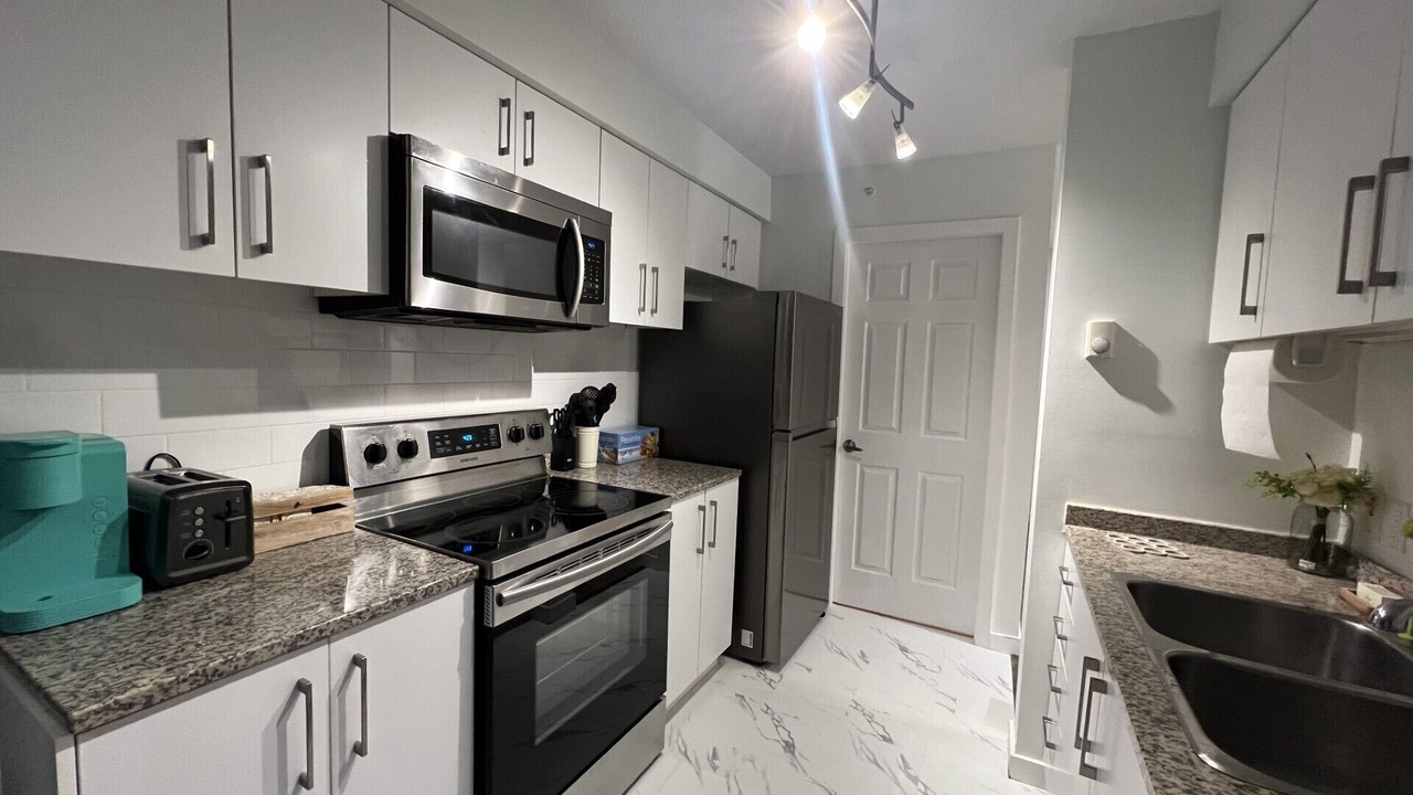 Photo of Kitchen in Coal Harbour