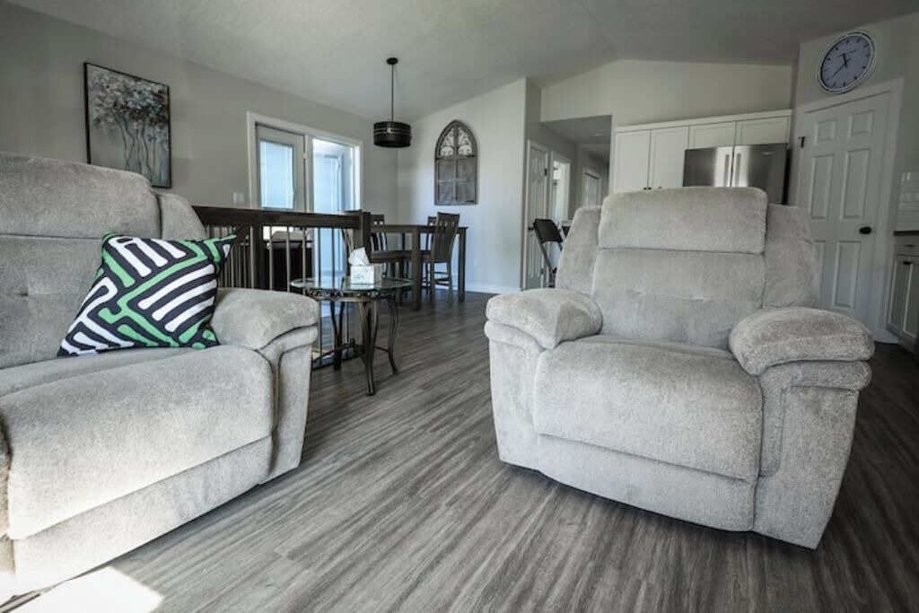 Photo of Livingroom in Clairmont