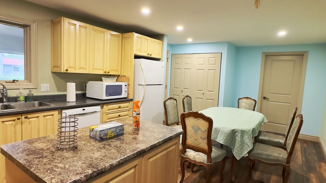 Photo of Kitchen in Cramahe