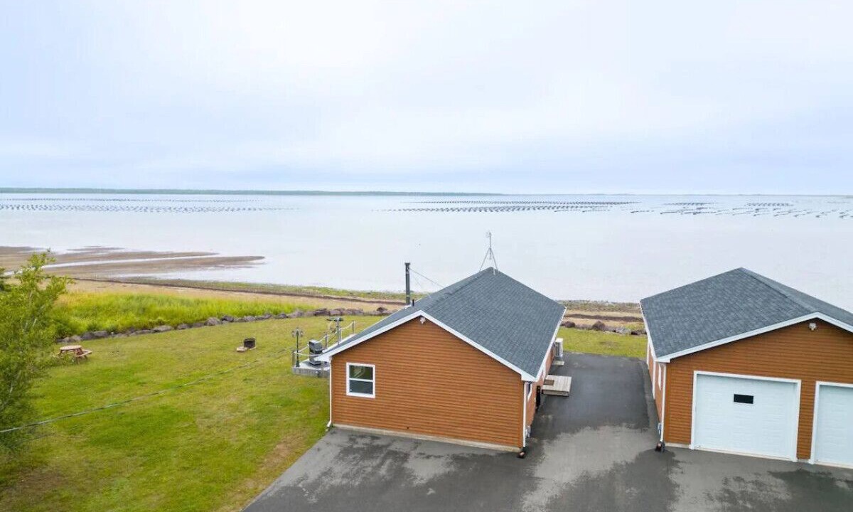 Photo of Outdoor in Pirogue