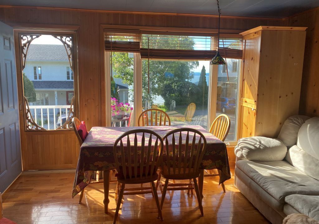 Photo of Livingroom in Notre-Dame-du-Portage