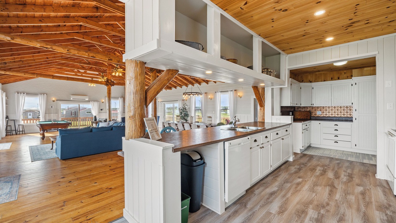 Photo of Kitchen in North Lake