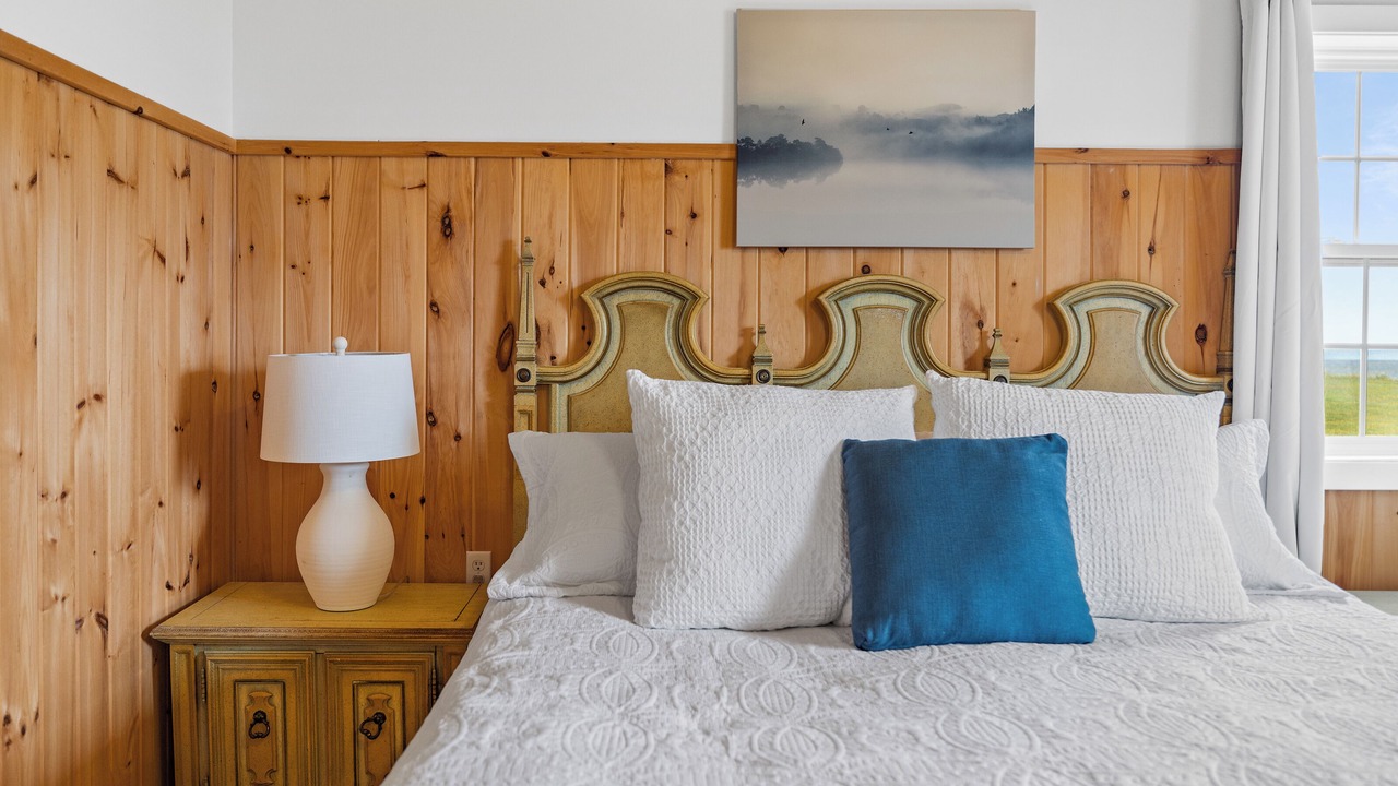 Photo of Bedroom in North Lake