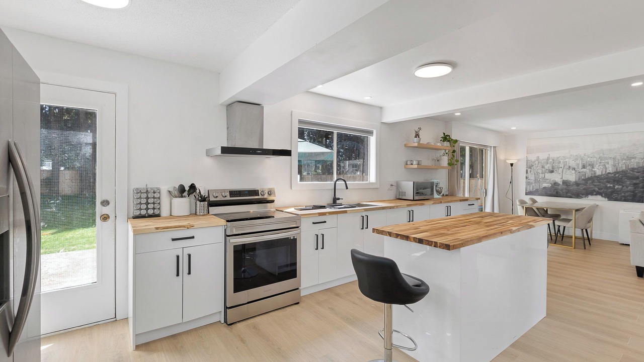Photo of Kitchen in Maple Ridge