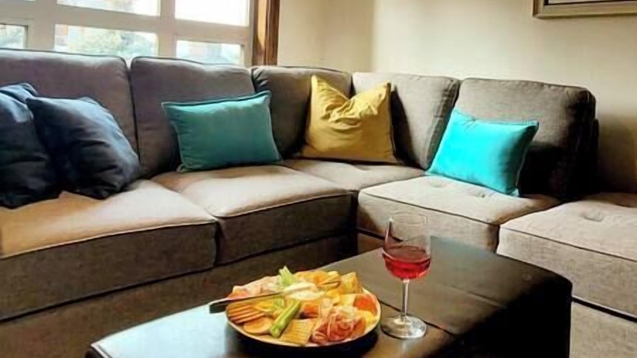 Photo of Livingroom in East Kootenay