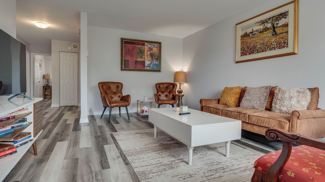 Photo of Livingroom in LaSalle