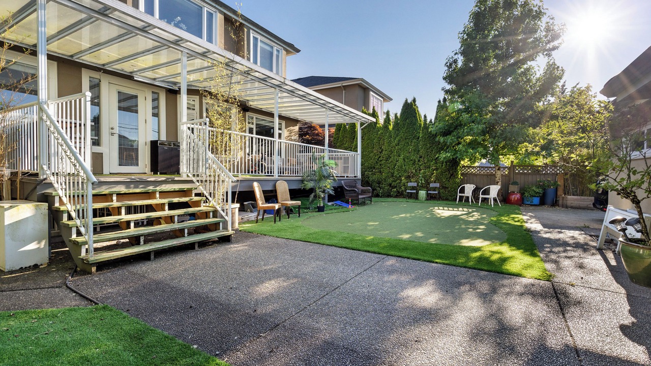 Photo of Outdoor in Arbutus Ridge