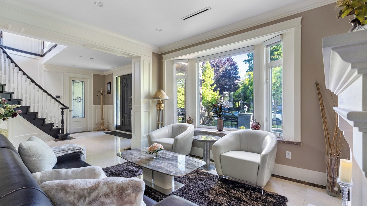 Photo of Livingroom in Arbutus Ridge