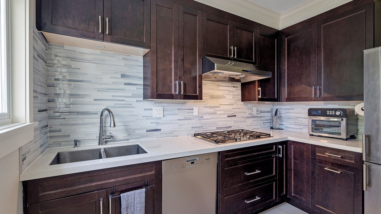 Photo of Kitchen in Arbutus Ridge