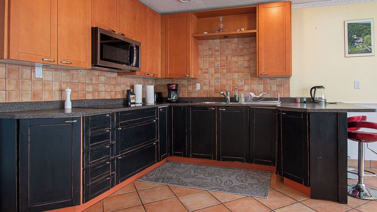 Photo of Kitchen in Victoria Harbour