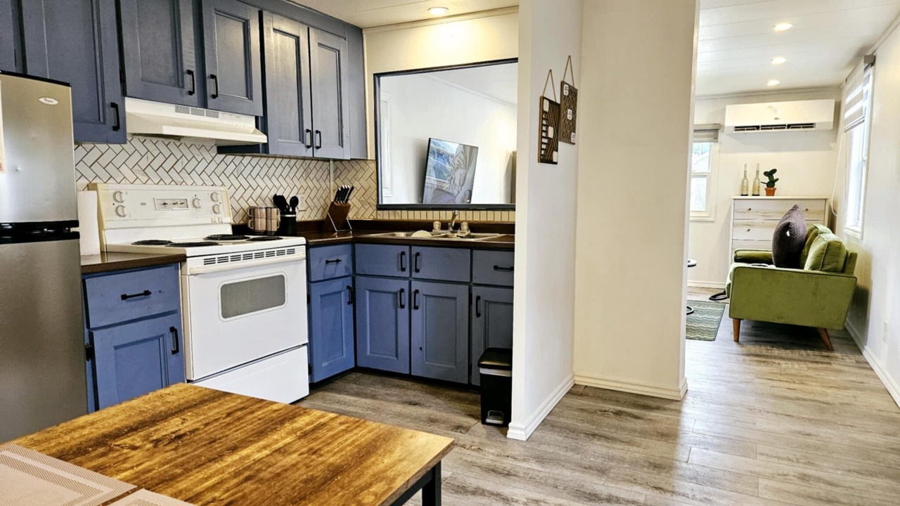 Photo of Kitchen in Linkletter