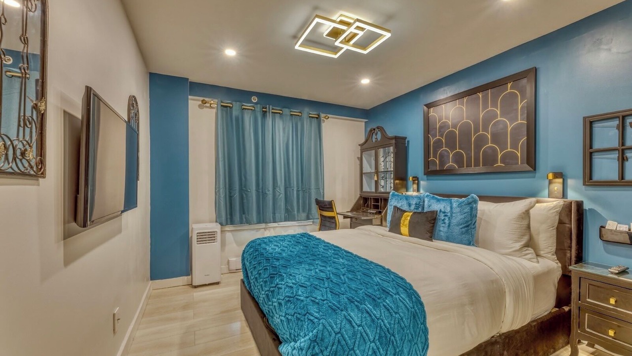 Photo of Bedroom in East Side