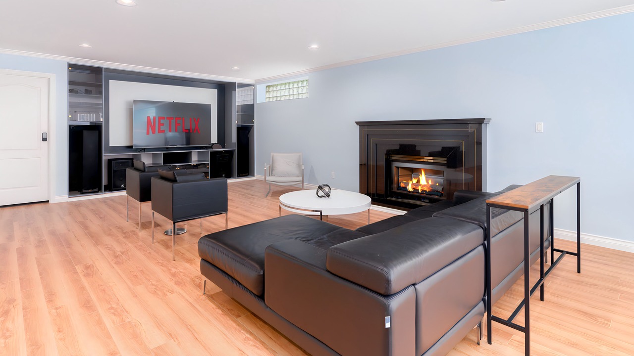 Photo of Livingroom in Marpole