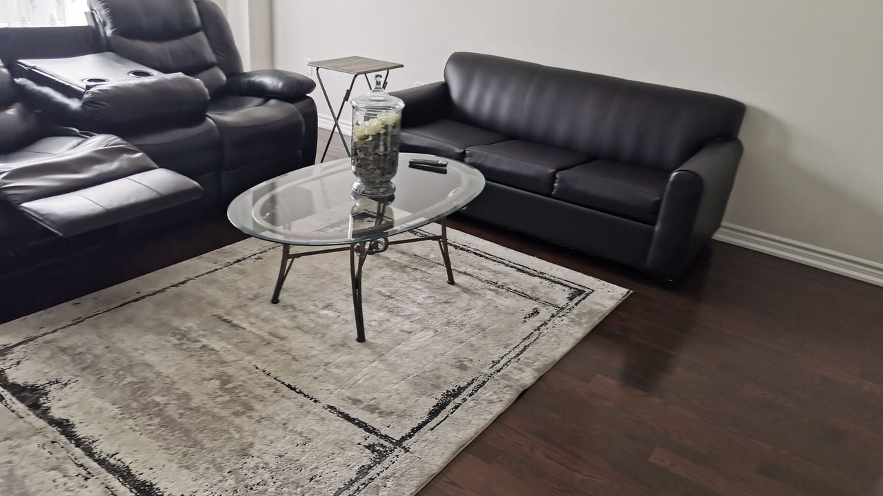Photo of Livingroom in Bowmanville