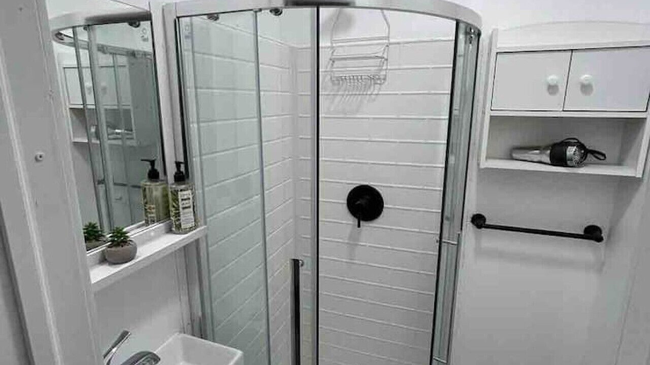 Photo of Bathroom in De Lorimier