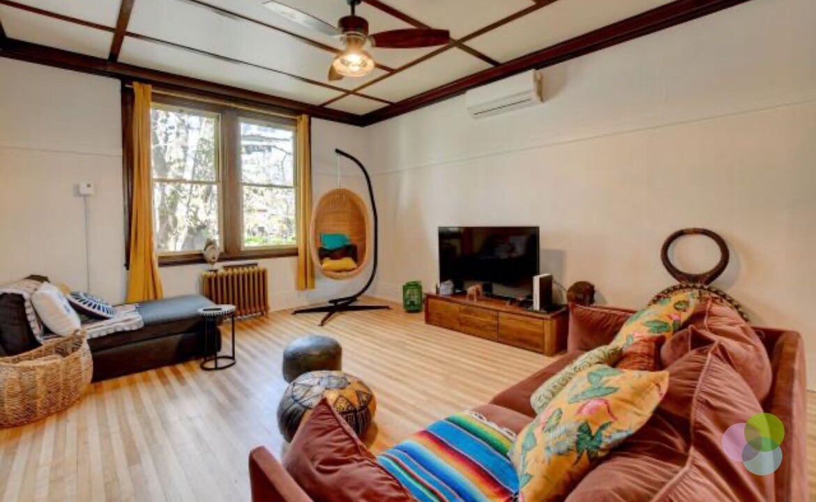 Photo of Livingroom in Montreal-Est