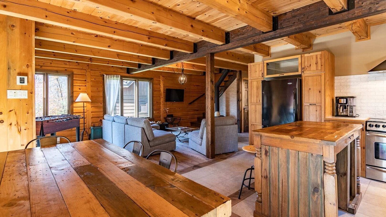Photo of Kitchen in Val-des-Lacs