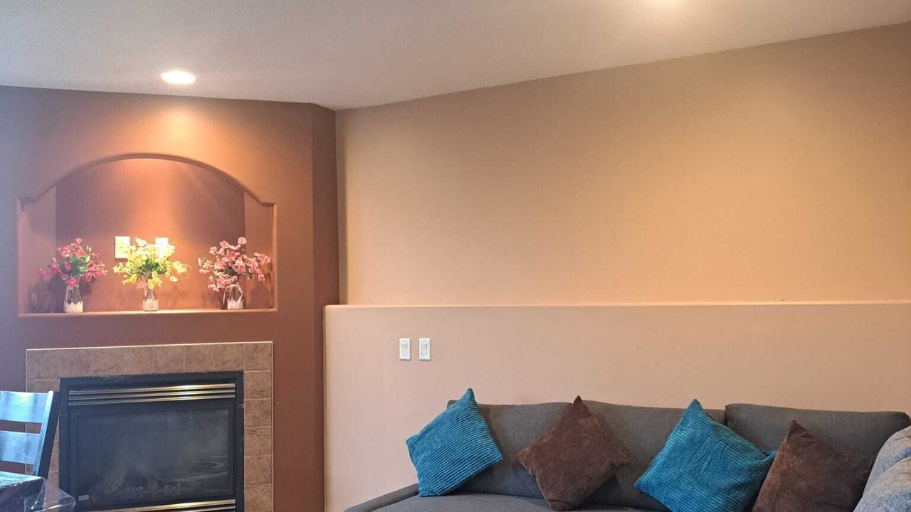 Photo of Livingroom in Northeast Edmonton