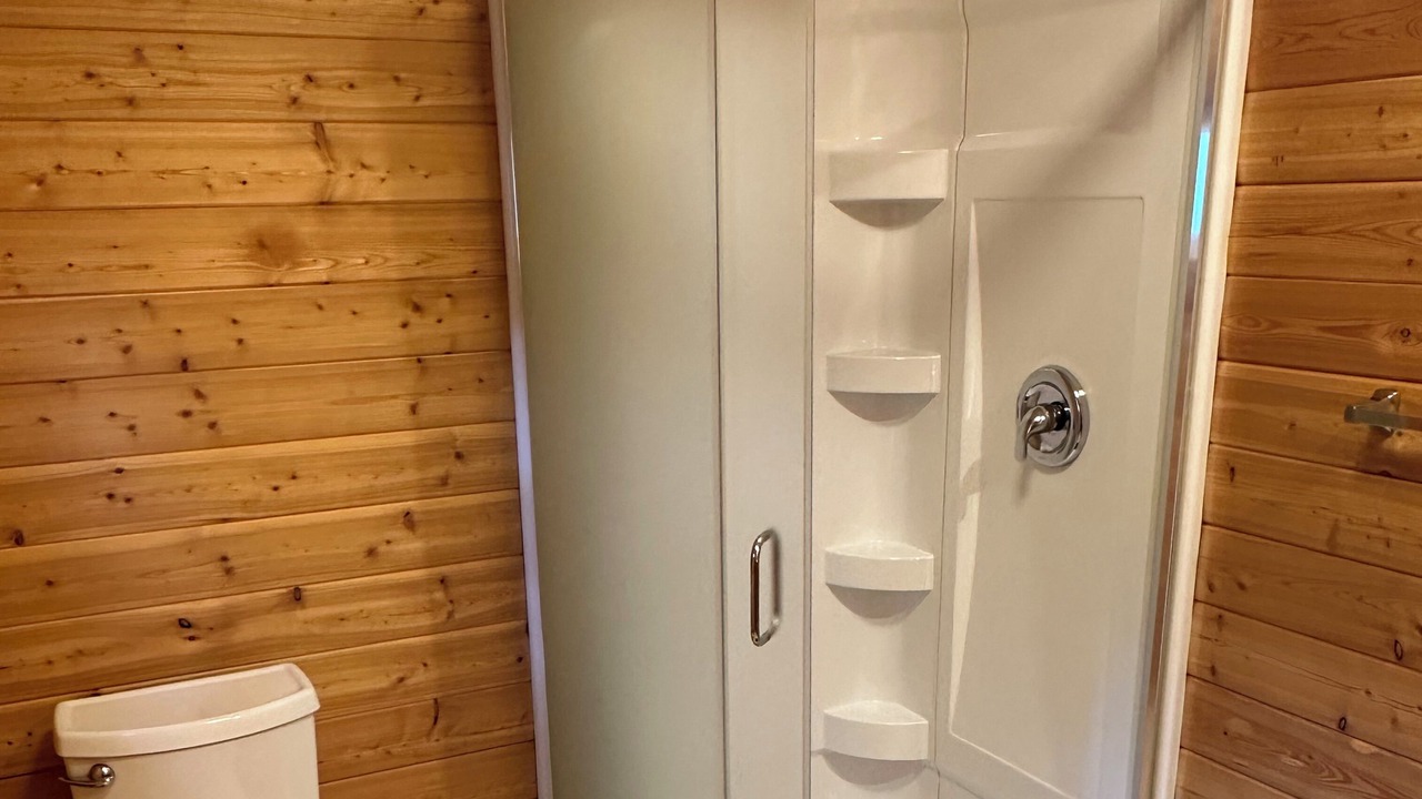 Photo of Bathroom in Golden