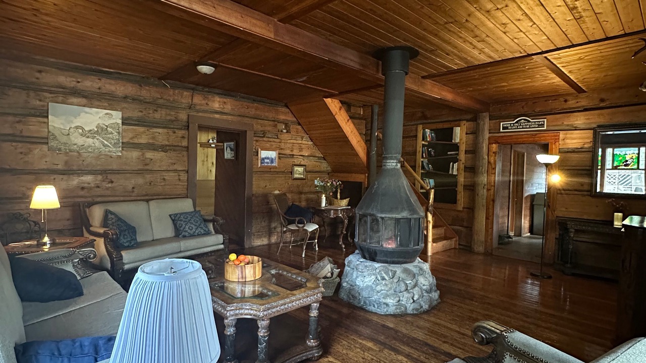 Photo of Livingroom in Golden