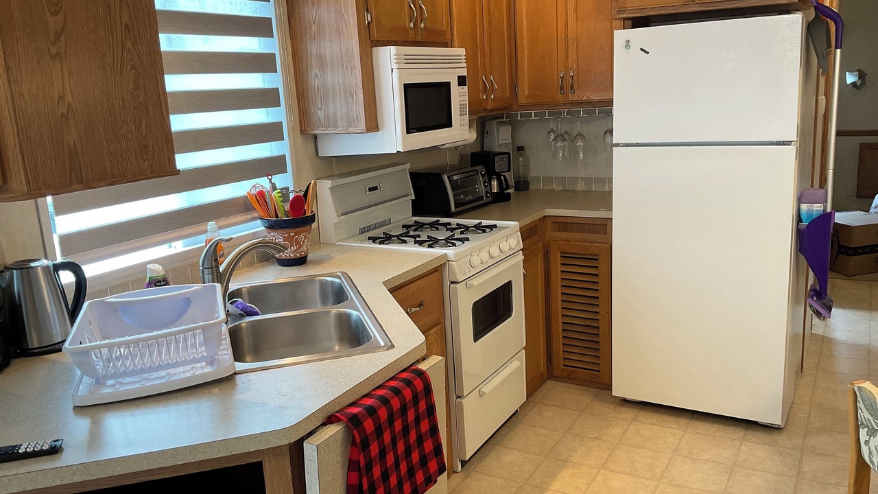 Photo of Kitchen in Lindell Beach