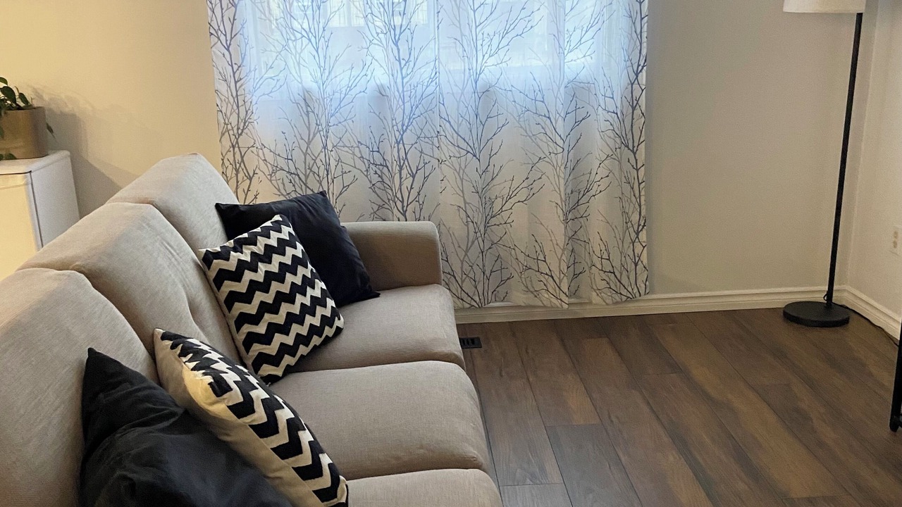 Photo of Livingroom in Welland