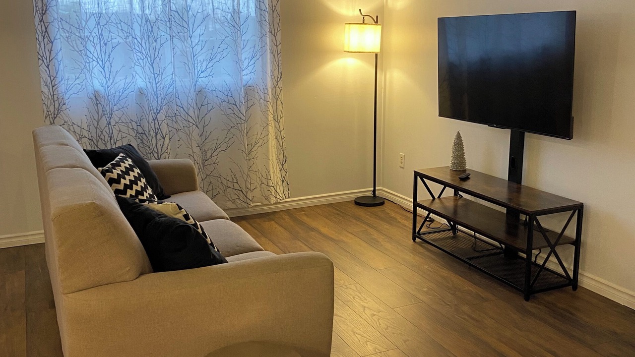 Photo of Livingroom in Welland