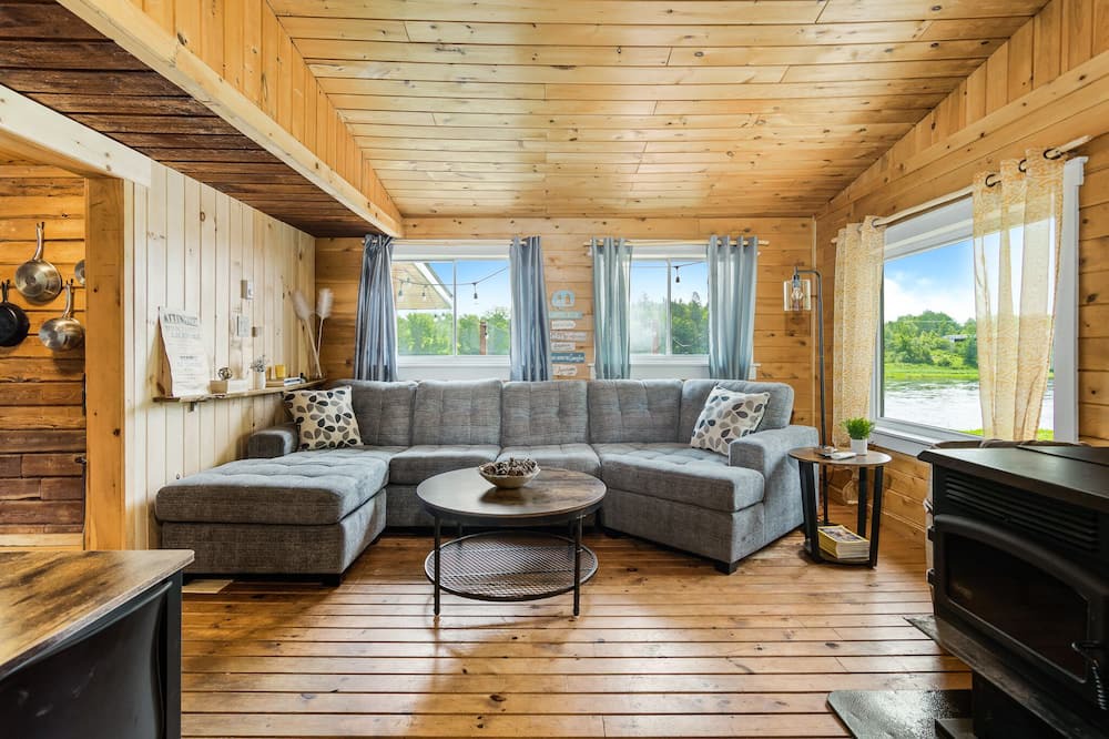 Photo of Livingroom in Red Bank