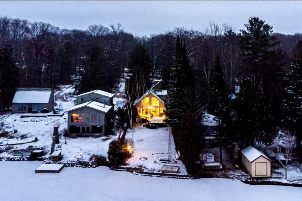 Photo of Outdoor in Springwater