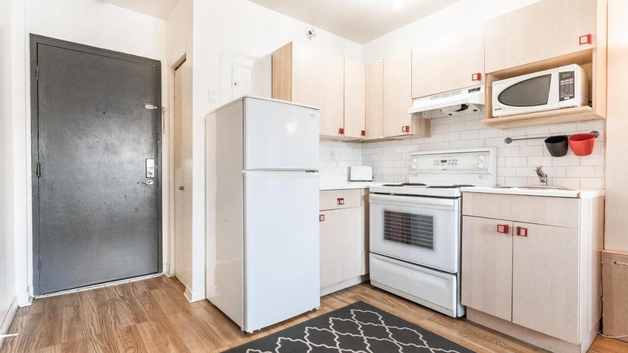 Photo of Kitchen in De Lorimier