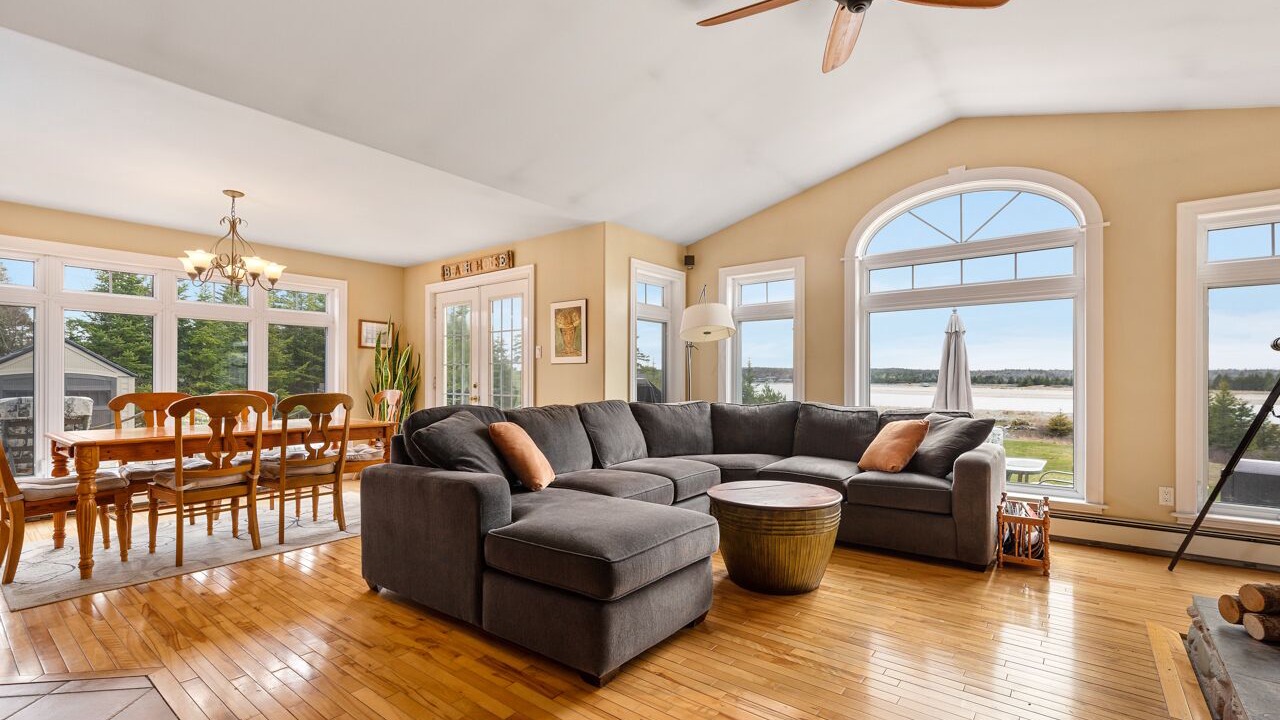 Photo of Livingroom in Lawrencetown