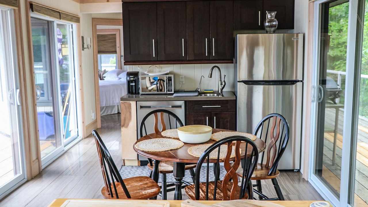 Photo of Kitchen in Muskoka Lakes