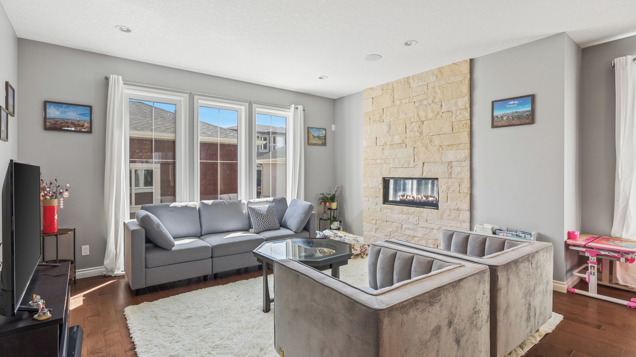 Photo of Livingroom in Springbank