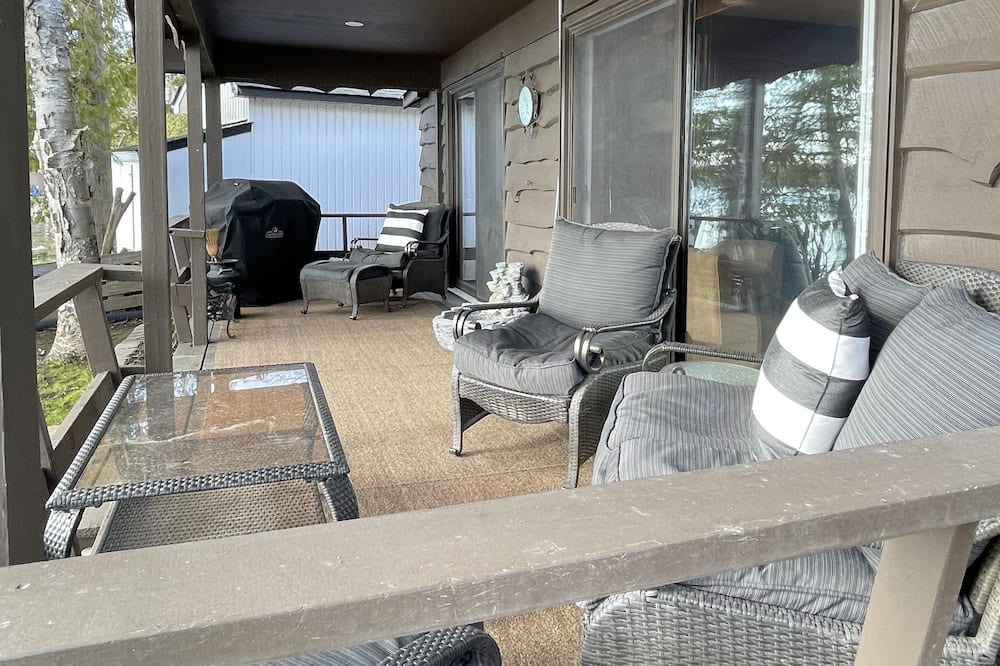 Photo of Patio Balcony in Washago